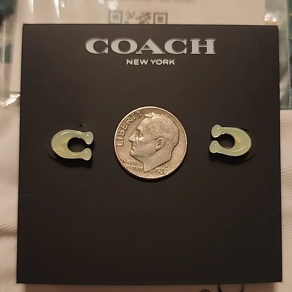 Coach Green Stud Earrings - Picture 5 of 6